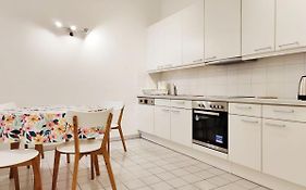 Central Mariahilfer Apartment 4 Min To The City Shopping Center And Schoenbrunn Palace